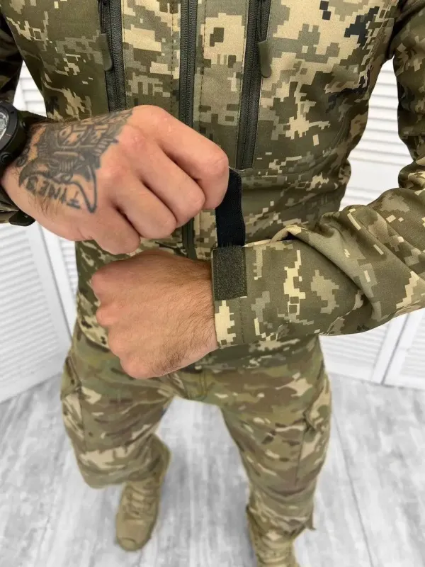 Осенняя тактическая куртка SOFT-SHELL пиксель (SQUAD)